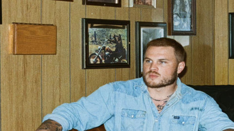 El nuevo EP de Zach Bryan 'Young Manhood & Other Donatable Organs' cuenta con Lana Del Rey y Turnpike Troubadours